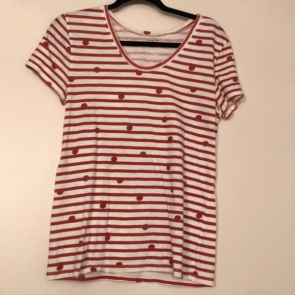 Set of 2 like-new Loft Tops with designs - Picture 5 of 8